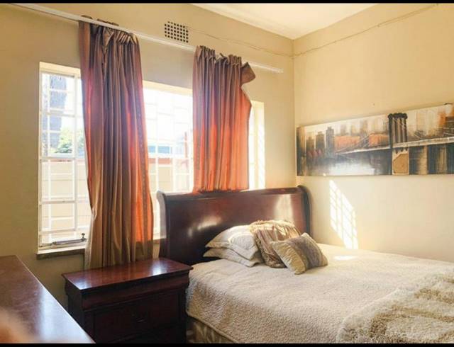 2 BEDROOM APARTMENT FOR SALE IN WYCHWOOD